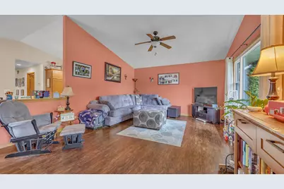 122  Foxglove Ln, Sheboygan Falls, WI 53085 - Photo 5