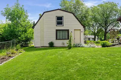 611  Monroe St, Onalaska, WI 54650 - Photo 27