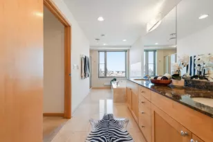 923 E Kilbourn Ave, Milwaukee, WI 53202 - Photo 25