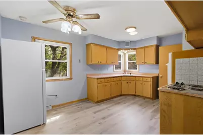 6706 N 54th St, Milwaukee, WI 53223 - Photo 9