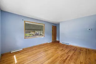6706 N 54th St, Milwaukee, WI 53223 - Photo 13