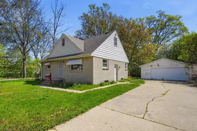 6706 N 54th St, Milwaukee, WI 53223 - Photo 3