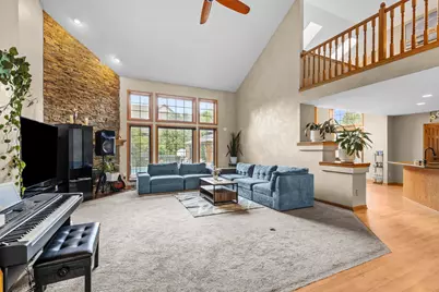13600 W Eagle Trace Trce, New Berlin, WI 53151 - Photo 5