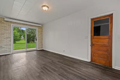 N64W14161  Lincoln Ln, Menomonee Falls, WI 53051 - Photo 13