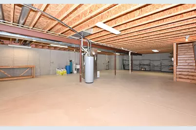 N57W24093 N Sycamore Cir, Sussex, WI 53089 - Photo 31