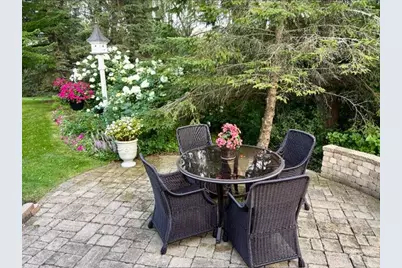 2053 W Hidden Reserve Cir, Mequon, WI 53092 - Photo 33