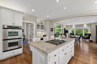 2053 W Hidden Reserve Cir, Mequon, WI 53092 - Photo 7