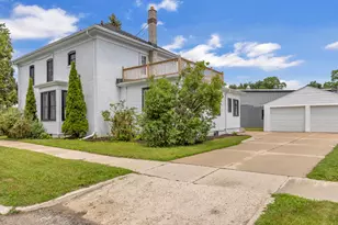 121 Cedar St, Sheboygan Falls, WI 53085 - Photo 3