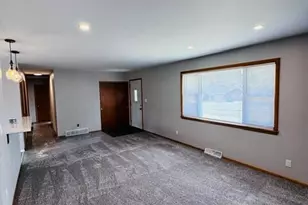 N92W17274 Forest Dr, Menomonee Falls, WI 53051 - Photo 11
