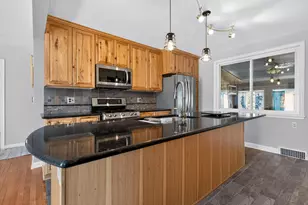 2833 S 10th St, Sheboygan, WI 53081 - Photo 7