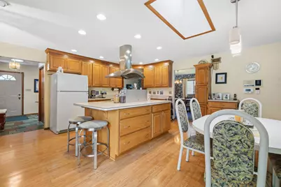 5442  Gallant Fox Ln, Racine, WI 53402 - Photo 11
