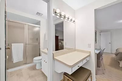 9490 N Waverly Dr, Bayside, WI 53217 - Photo 19