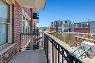 102 N Water St, Milwaukee, WI 53202 - Photo 29