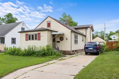 2512  Travis St, La Crosse, WI 54601 - Photo 1