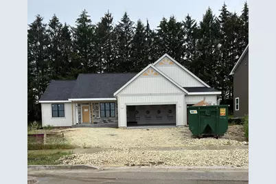 561  Hawks Ridge Rd, Grafton, WI 53024 - Photo 1
