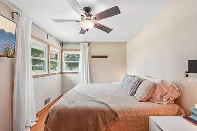 8045  17th Ave, Kenosha, WI 53143 - Photo 15