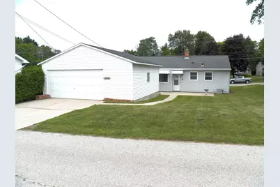3609  Meadow Ln, Manitowoc, WI 54220 - Photo 29