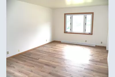 3609  Meadow Ln, Manitowoc, WI 54220 - Photo 7