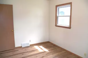 3609 Meadow Ln, Manitowoc, WI 54220 - Photo 17