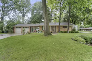 2450 W Wingate Ave, Glendale, WI 53209 - Photo 3