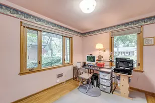 2450 W Wingate Ave, Glendale, WI 53209 - Photo 21