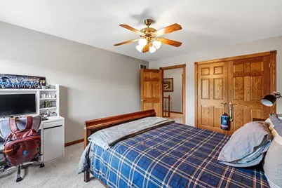 960 S Wayfare Trl, Summit, WI 53066 - Photo 25