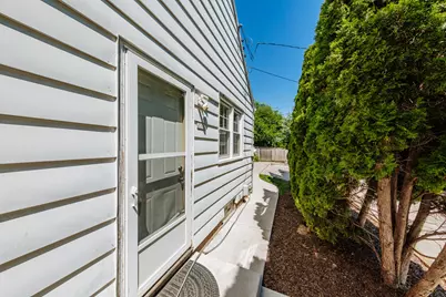 2320 N 68th St, Wauwatosa, WI 53213 - Photo 27