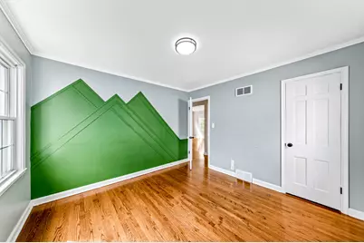 2320 N 68th St, Wauwatosa, WI 53213 - Photo 17