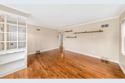 2320 N 68th St, Wauwatosa, WI 53213 - Photo 7