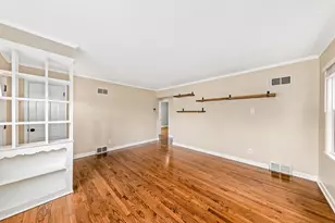 2320 N 68th St, Wauwatosa, WI 53213 - Photo 7