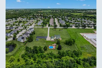 3425  Jackson Dr, Jackson, WI 53037 - Photo 37