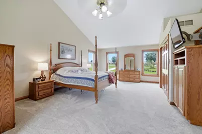 3425  Jackson Dr, Jackson, WI 53037 - Photo 15