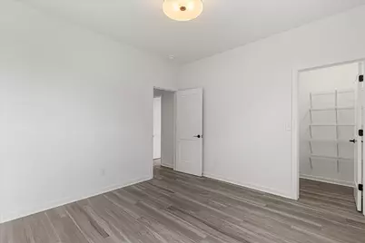 W251N2399  Valleyview Cir, Pewaukee, WI 53072 - Photo 19