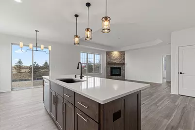 W251N2399  Valleyview Cir, Pewaukee, WI 53072 - Photo 5