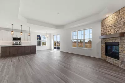 W251N2399  Valleyview Cir, Pewaukee, WI 53072 - Photo 9