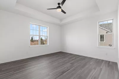 W251N2399  Valleyview Cir, Pewaukee, WI 53072 - Photo 11