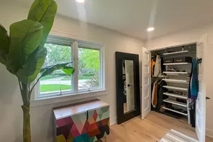 6211 Fisher Ln, Greendale, WI 53129 - Photo 17