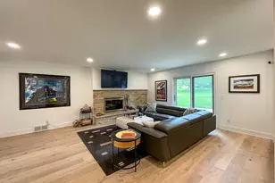 6211 Fisher Ln, Greendale, WI 53129 - Photo 15