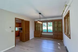 6211 Fisher Ln, Greendale, WI 53129 - Photo 9