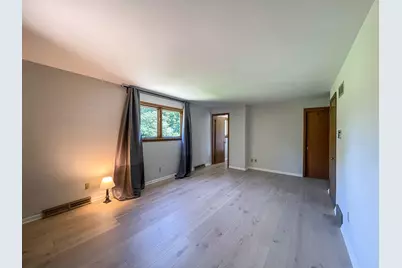 6211  Fisher Ln, Greendale, WI 53129 - Photo 21