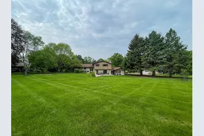 6211  Fisher Ln, Greendale, WI 53129 - Photo 37