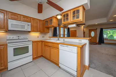 1432 S 78th St, West Allis, WI 53214 - Photo 3