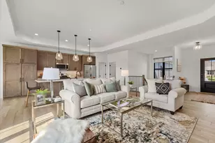 W251N2413 Valleyview Cir, Pewaukee, WI 53072 - Photo 13