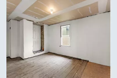 818 N 6th St, Manitowoc, WI 54220 - Photo 21
