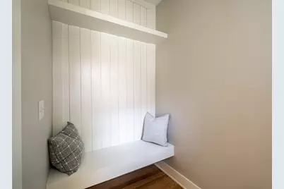 2344 E Oklahoma Ave, Milwaukee, WI 53207 - Photo 31