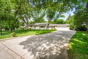 3303 N Knoll Blvd, Wauwatosa, WI 53222 - Photo 3