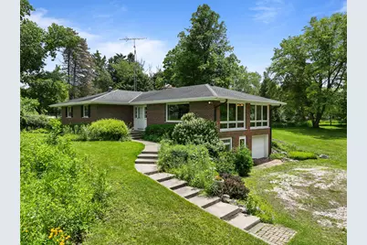 5281  Spring Valley Rd, Lyons, WI 53105 - Photo 9