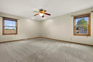 W143N10771 Wooded Hills Dr, Germantown, WI 53022 - Photo 19