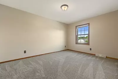 W143N10771  Wooded Hills Dr, Germantown, WI 53022 - Photo 29