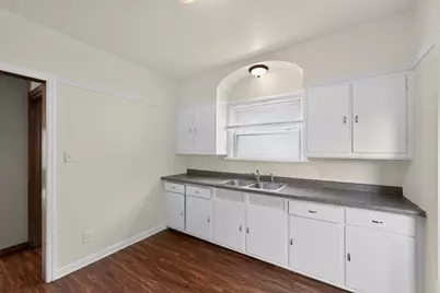 4109 N 39th St, Milwaukee, WI 53216 - Photo 9